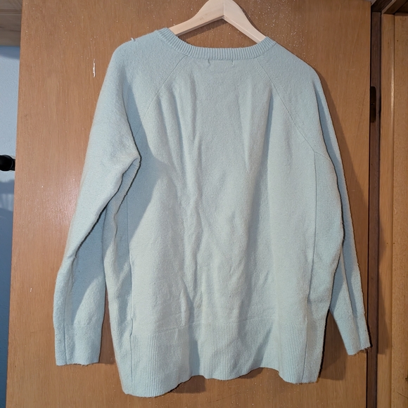 Banana Republic Soft Mint Pullover - Picture 6 of 6